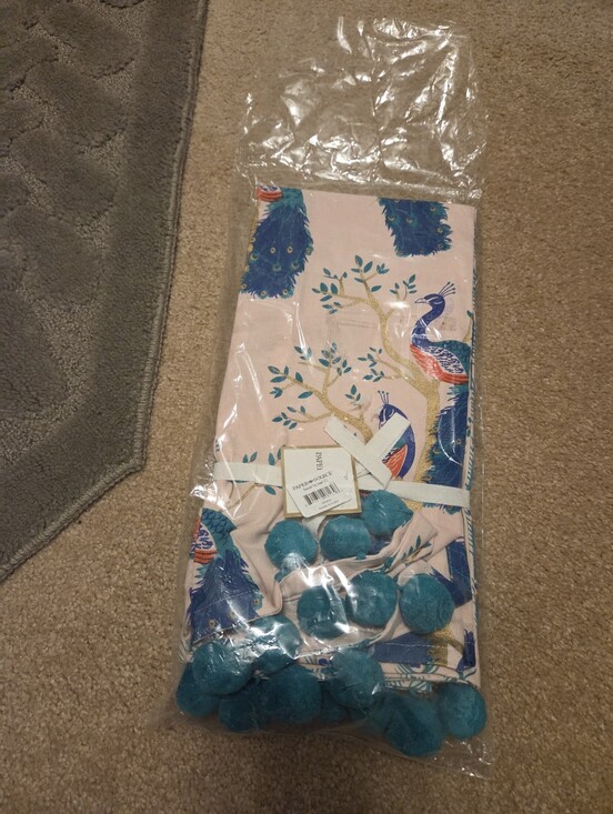 Paper Source Other - NWT Set Of 2 Paper Source Peacock Tea Towel